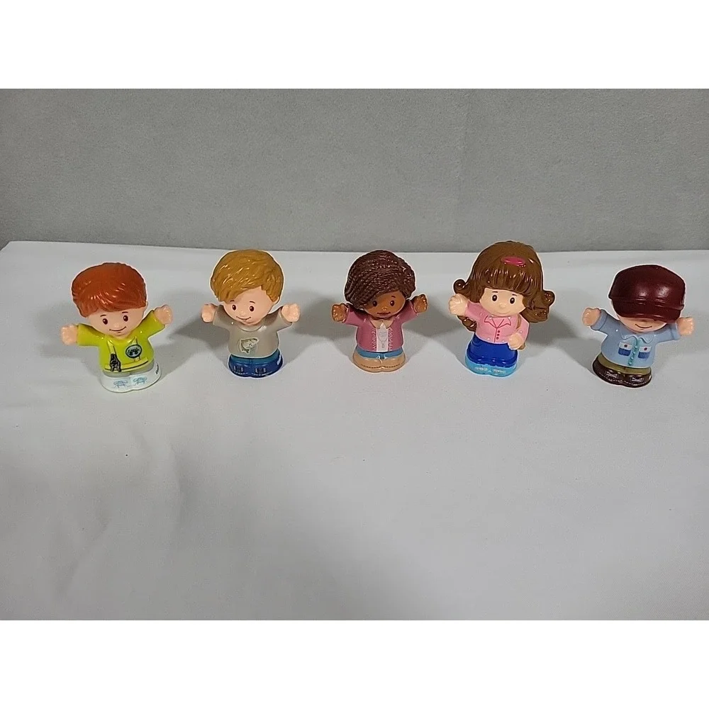 Fisher Price Little People  LOT of 14 Random Toy Bundle Helpers Kids Family